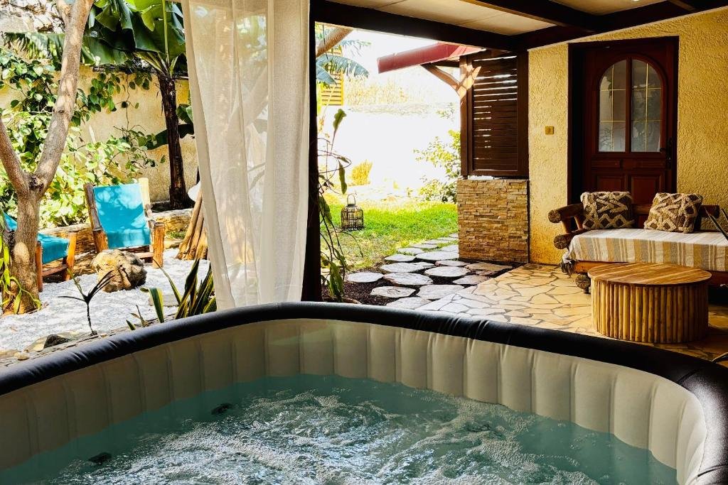 Luxury Hotel In Reunion Island Cocon Romantique hotel
