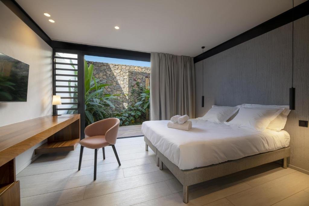 Luxury Hotel In Reunion Island Clos de la Rivière