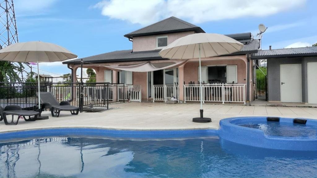 housing for rent in Saint-Benoît